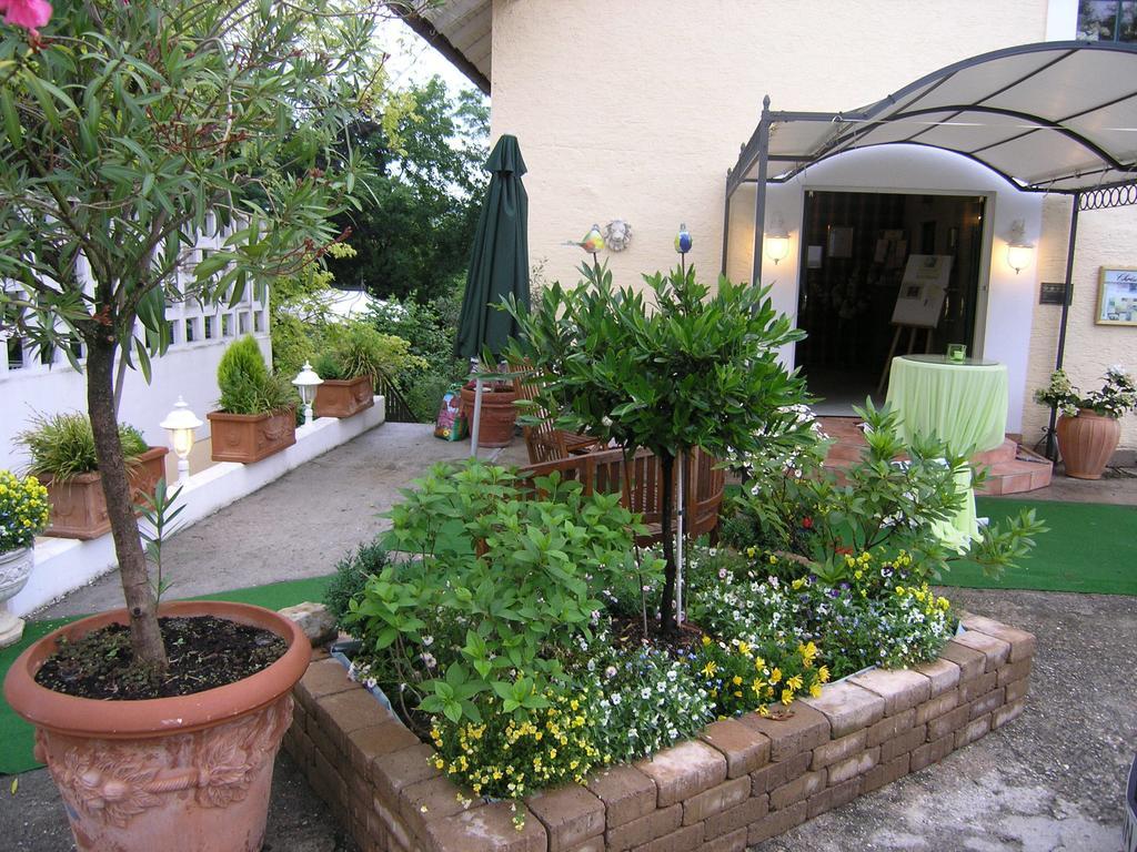 Nieder-Olm  Christian Gartenhotel מראה חיצוני תמונה